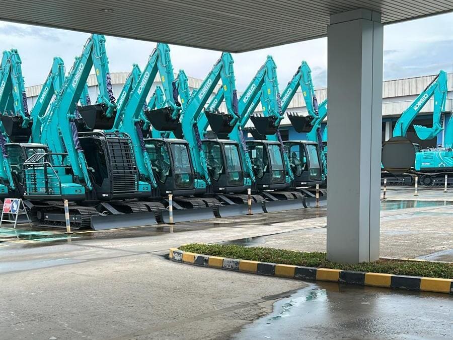 lobby industrial yard